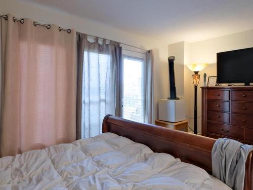 8-950 Lanfranco Road, Kelowna, BC - Indoor Photo Showing Bedroom