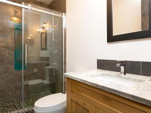 21-1150 Mission Ridge Road, Kelowna, BC - Indoor Photo Showing Bathroom