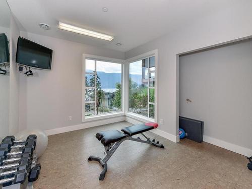 1674 Travertine Drive, Lake Country, BC - Indoor Photo Showing Gym Room