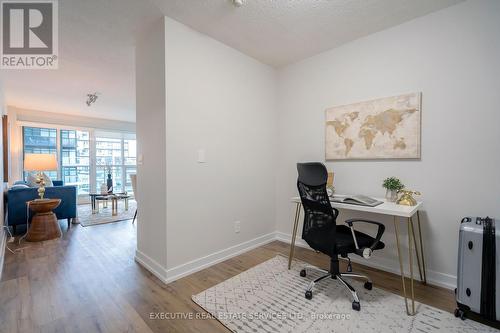 #808 -155 Legion Rd Rd N, Toronto, ON - Indoor Photo Showing Office