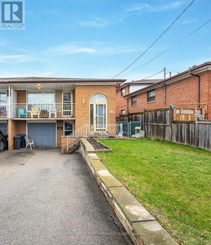 65 Plunkett Rd, Toronto, ON - Outdoor