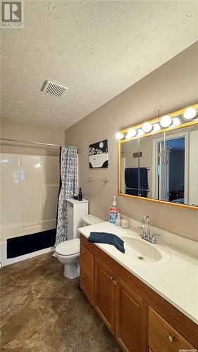 56 6Th Avenue, Kenaston, SK - Indoor Photo Showing Bathroom