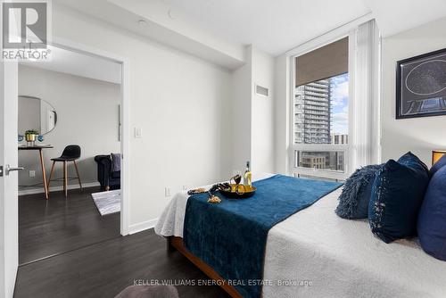 #511 -66 Forest Manor Rd, Toronto, ON - Indoor Photo Showing Bedroom