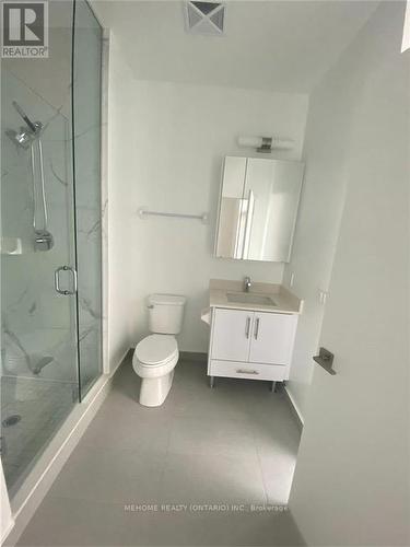 909 - 75 Oneida Crescent, Richmond Hill, ON - Indoor Photo Showing Bathroom