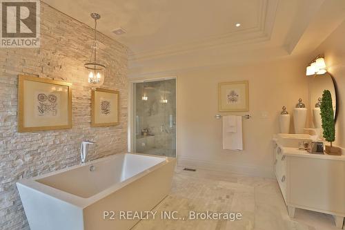 8 Thornhill Avenue, Vaughan, ON - Indoor Photo Showing Bathroom