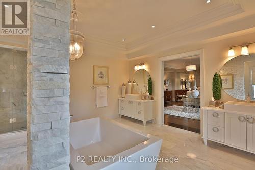 8 Thornhill Ave, Vaughan, ON - Indoor Photo Showing Bathroom