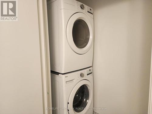 #1115B -292 Verdale Crossing, Markham, ON - Indoor Photo Showing Laundry Room