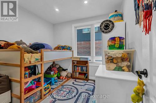 9 Mulock Ave, Hamilton, ON - Indoor Photo Showing Other Room