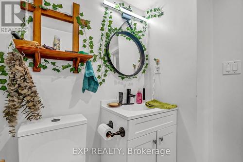 9 Mulock Ave, Hamilton, ON -  Photo Showing Bathroom