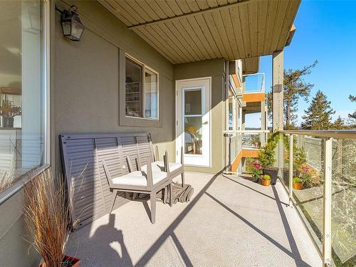 20-4305 Maltwood Lane, Saanich, BC - Outdoor With Exterior