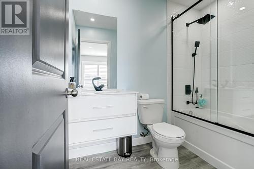 147 Yacht Drive E, Clarington, ON - Indoor Photo Showing Bathroom
