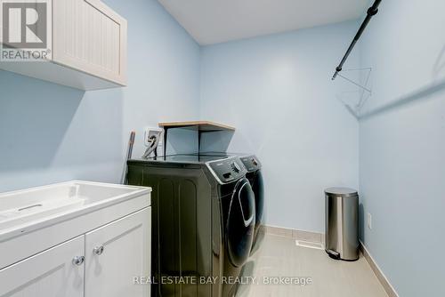 147 Yacht Drive E, Clarington, ON - Indoor Photo Showing Laundry Room