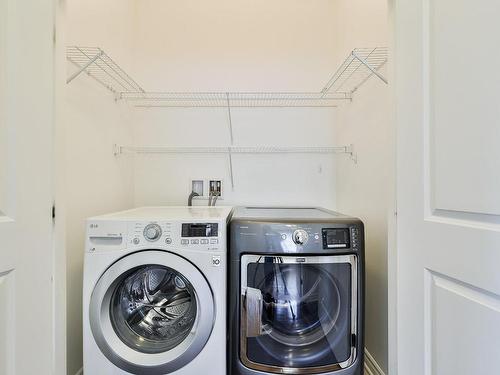 Laundry room - 9075 Rue François-Xavier-Desèves, Mirabel, QC - Indoor Photo Showing Laundry Room