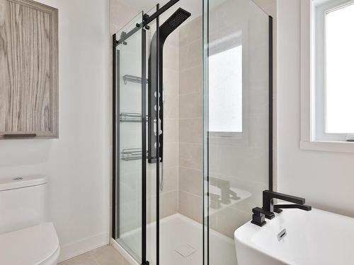 Bathroom - 704Z Rue Rouillier, La Prairie, QC 