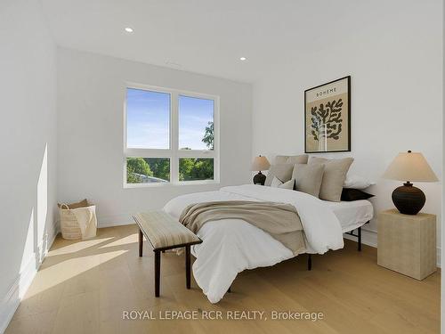 35 Second St, Orangeville, ON - Indoor Photo Showing Bedroom