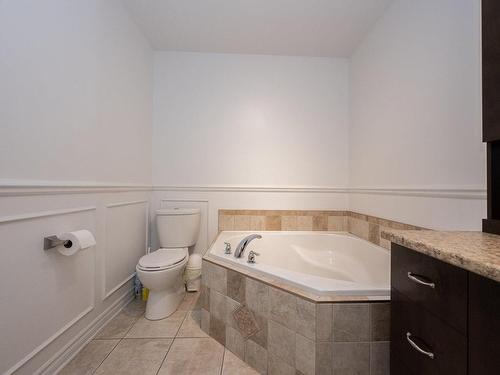 Salle de bains - 201-2266 100E Avenue, Laval (Chomedey), QC - Indoor Photo Showing Bathroom