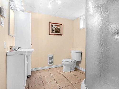 Salle de bains - 19  - 19 #1 Rue Conway, Shannon, QC - Indoor Photo Showing Bathroom