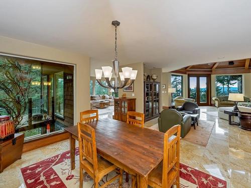 4948 Nagle Rd, Sooke, BC - Indoor Photo Showing Dining Room