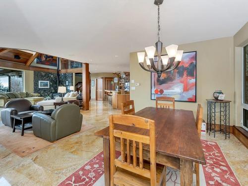 4948 Nagle Rd, Sooke, BC - Indoor Photo Showing Dining Room