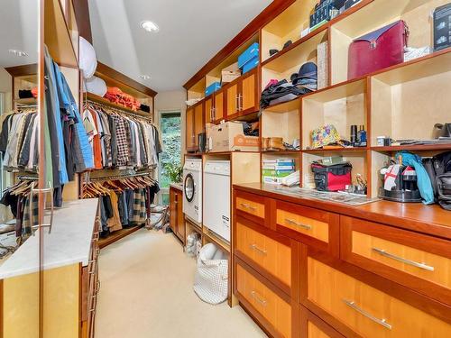 4948 Nagle Rd, Sooke, BC - Indoor With Storage