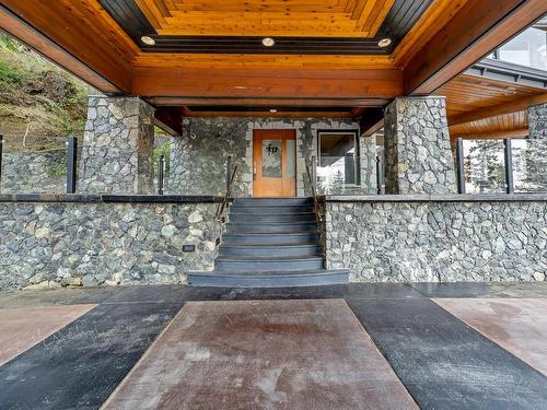 4948 Nagle Rd, Sooke, BC - Outdoor