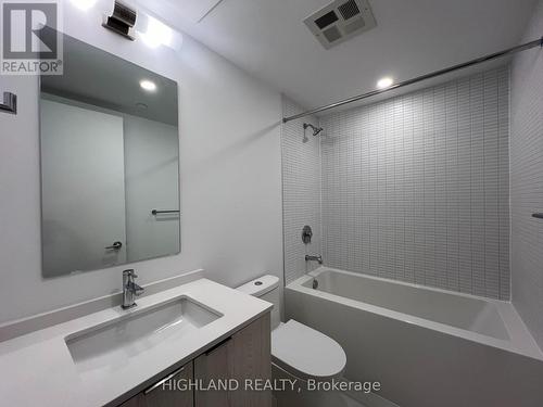 701 - 1 Jarvis Street, Hamilton, ON - Indoor Photo Showing Bathroom