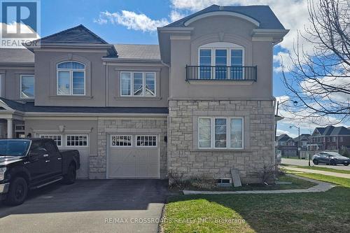 158 Thomas Phillips Dr, Aurora, ON - Outdoor With Facade