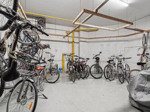 Parking - 303-8065 Boul. St-Laurent, Brossard, QC - Indoor Photo Showing Garage