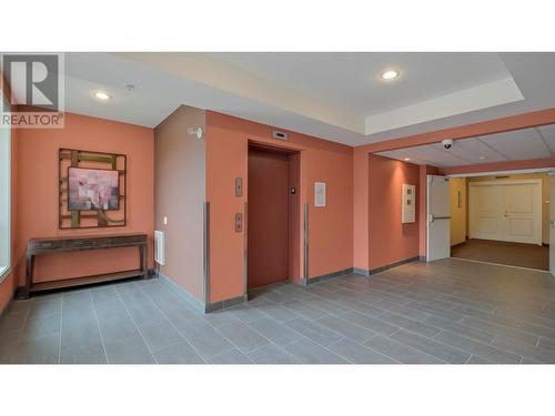 850 Saucier Avenue Unit# 122, Kelowna, BC - Indoor Photo Showing Other Room