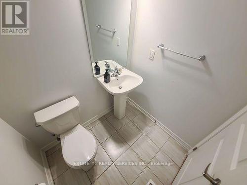 777 Chinook Path, Oshawa, ON - Indoor Photo Showing Bathroom