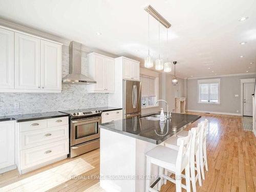 2079 Gerrard St E, Toronto, ON - Indoor Photo Showing Kitchen With Upgraded Kitchen
