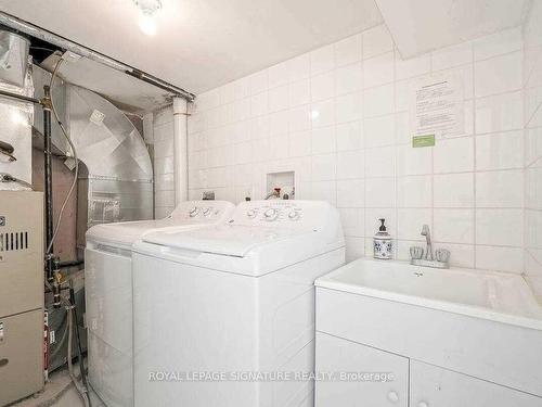 2079 Gerrard St E, Toronto, ON - Indoor Photo Showing Laundry Room