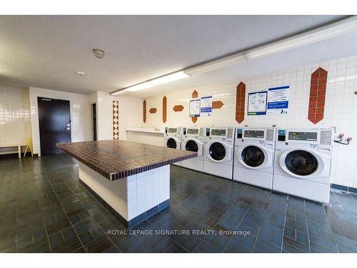 B102-46 Panorama Crt, Toronto, ON - Indoor Photo Showing Laundry Room