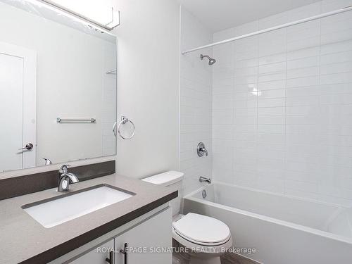 B103-46 Panorama Crt, Toronto, ON - Indoor Photo Showing Bathroom