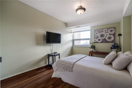 500 Green Road|Unit #507, Stoney Creek, ON - Indoor Photo Showing Bedroom