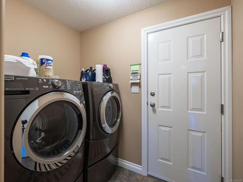 3424 Galveston Pl, Nanaimo, BC - Indoor Photo Showing Laundry Room