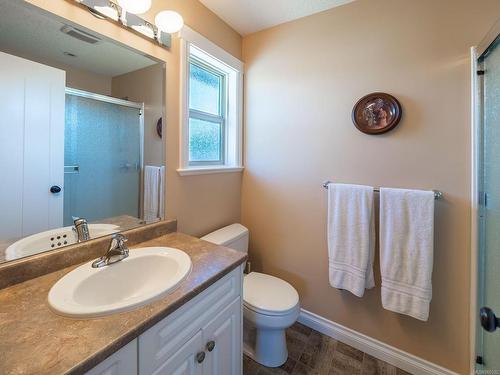 3424 Galveston Pl, Nanaimo, BC - Indoor Photo Showing Bathroom