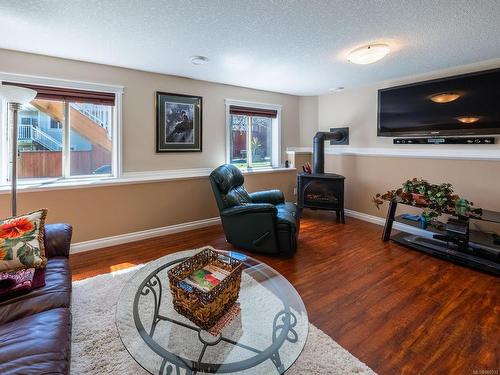 3424 Galveston Pl, Nanaimo, BC - Indoor Photo Showing Living Room