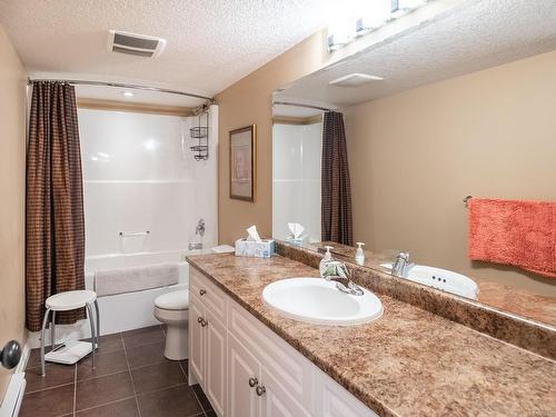 3424 Galveston Pl, Nanaimo, BC - Indoor Photo Showing Bathroom