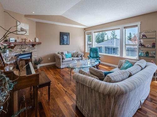 3424 Galveston Pl, Nanaimo, BC - Indoor Photo Showing Living Room With Fireplace