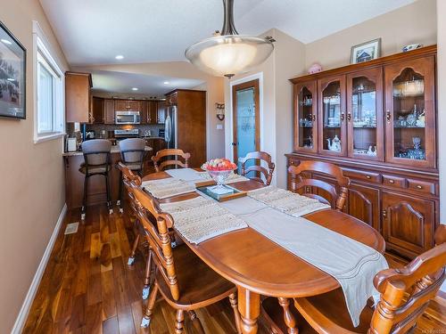 3424 Galveston Pl, Nanaimo, BC - Indoor Photo Showing Dining Room