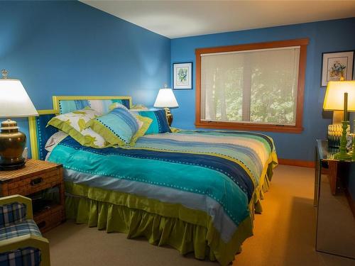 224 Pringle Farm Rd, Salt Spring, BC - Indoor Photo Showing Bedroom