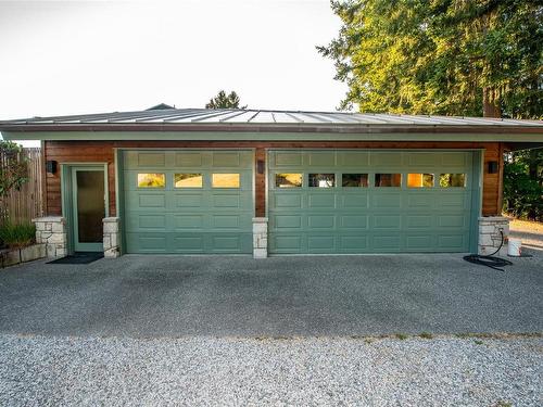 224 Pringle Farm Rd, Salt Spring, BC - Outdoor