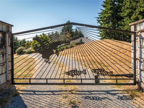 224 Pringle Farm Rd, Salt Spring, BC - Outdoor With Deck Patio Veranda