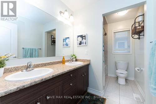 116 Tysonville Circle, Brampton, ON - Indoor Photo Showing Bathroom