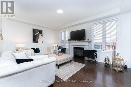 116 Tysonville Circle, Brampton, ON - Indoor Photo Showing Living Room With Fireplace