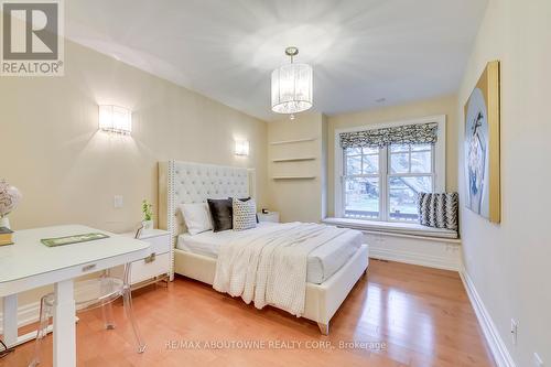 1485 Duncan Rd, Oakville, ON - Indoor Photo Showing Bedroom