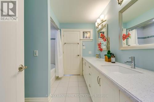 1485 Duncan Rd, Oakville, ON - Indoor Photo Showing Bathroom