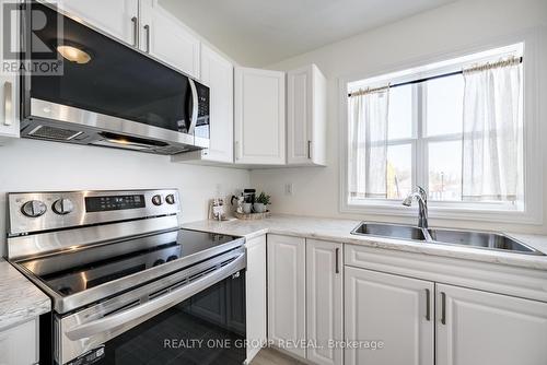 525 Hayward Street, Cobourg, ON - Indoor Photo Showing Kitchen With Double Sink