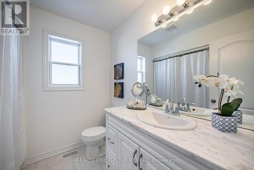 525 Hayward Street, Cobourg, ON - Indoor Photo Showing Bathroom